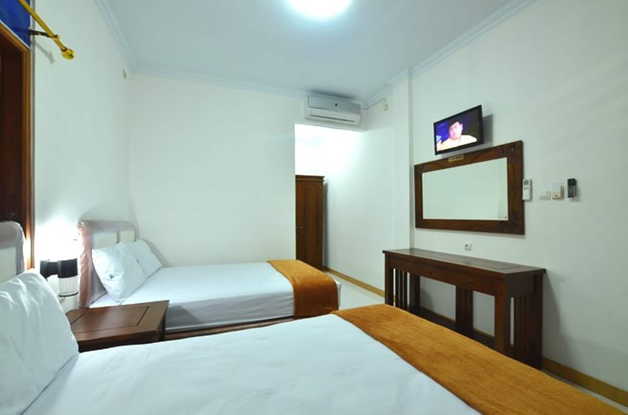 Hotel Bukit Uhud يوغياكارتا المظهر الخارجي الصورة